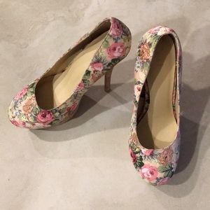 XXI - Forever 21 Floral Heels